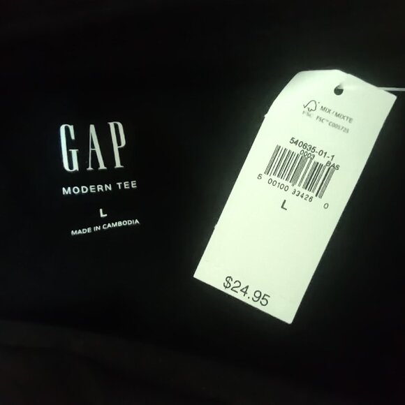GAP Women's Short Sleeve Black Modern Tee - Size LARGE - Picture 7 of 7